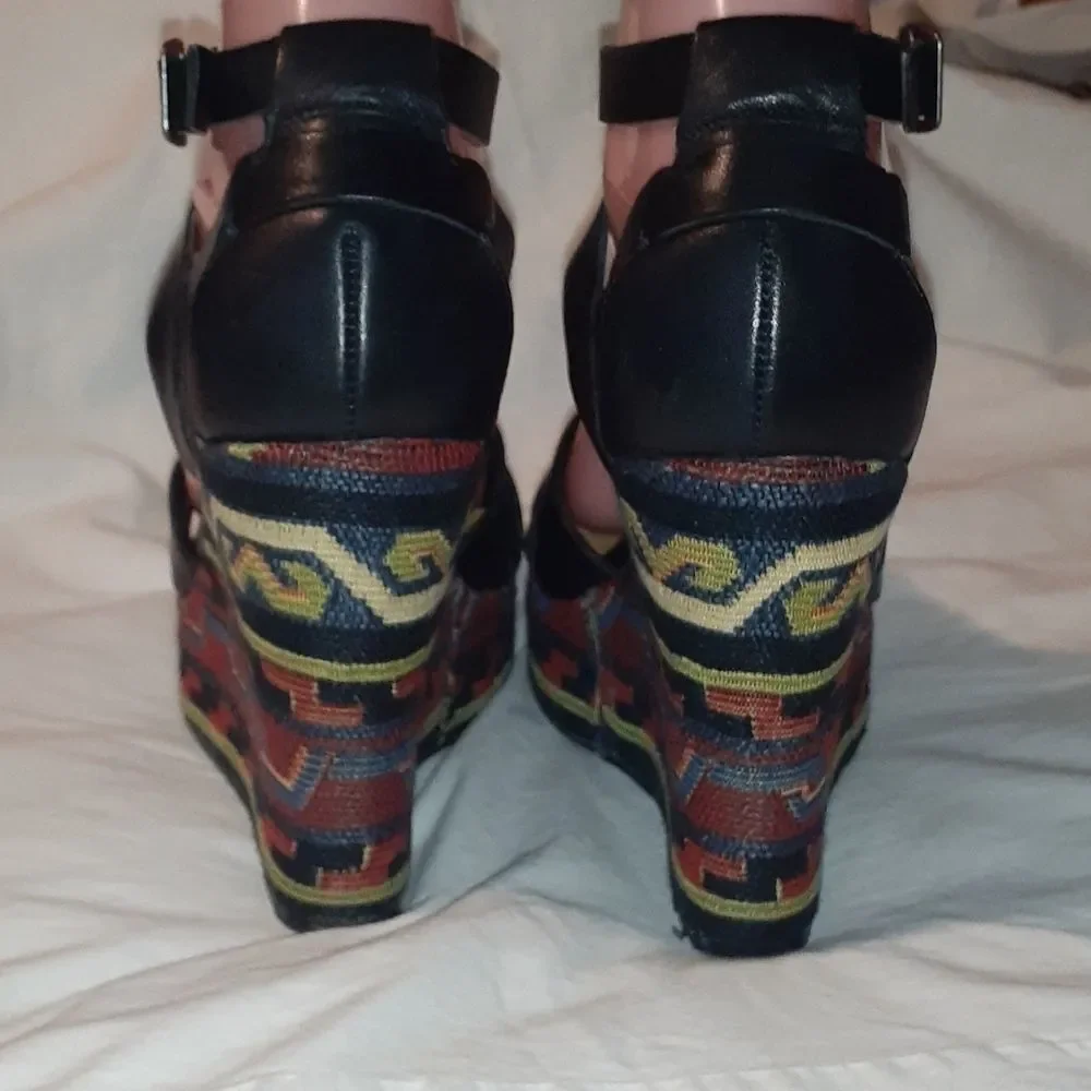 Zodiac Black Leather‎ Southwestern Wedge Heel Shoes